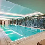 Tavel & Hotel 4*