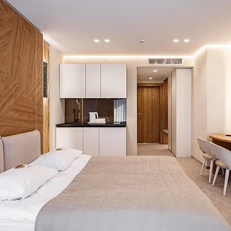 Tavel & Otel