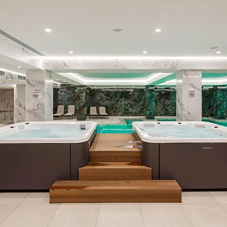 Hotell Tavel & Bukovel