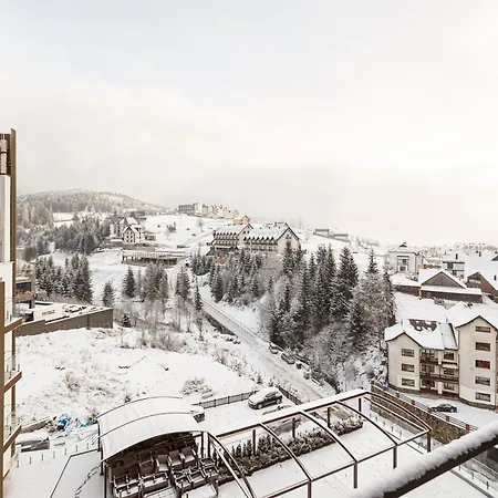 Hotel Tavel & 4*