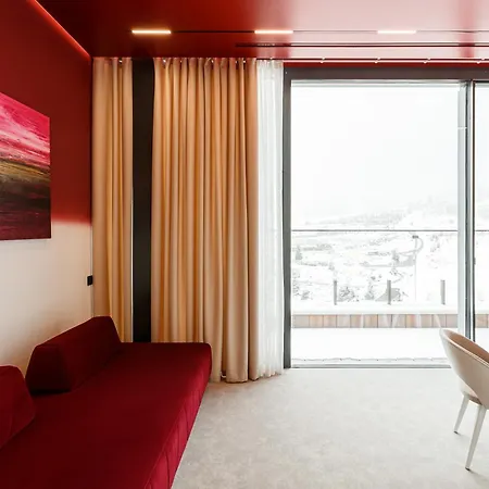 Tavel & 4* Bukovel