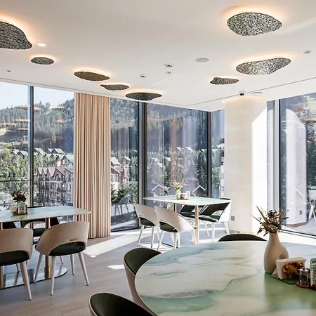 Hotel Tavel & Bukovel