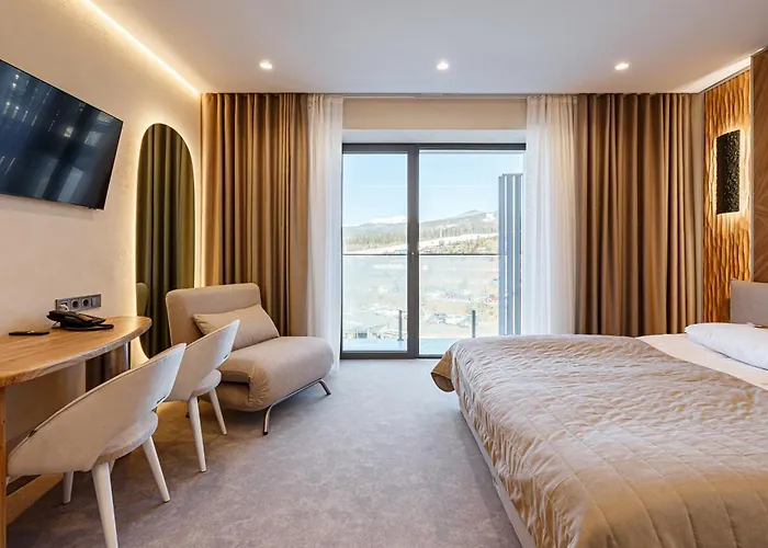 Tavel & 4* Bukovel